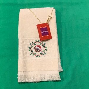 Vintage 2000-JCPenney Cream Festive Towel with Santa Design